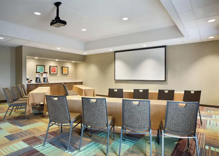 Hampton Inn & Suites Minooka