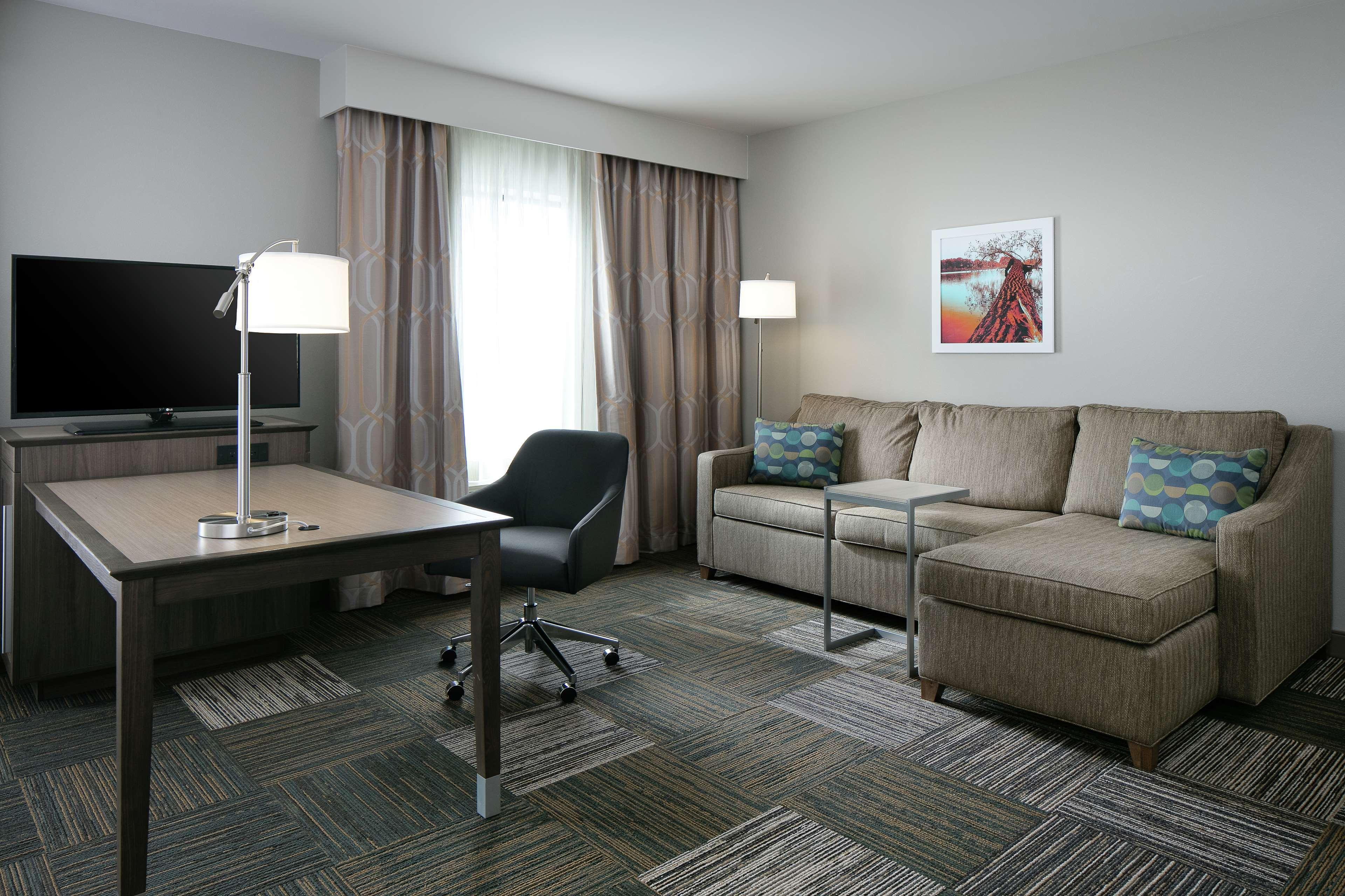 Hampton & Minooka Hotel 3*